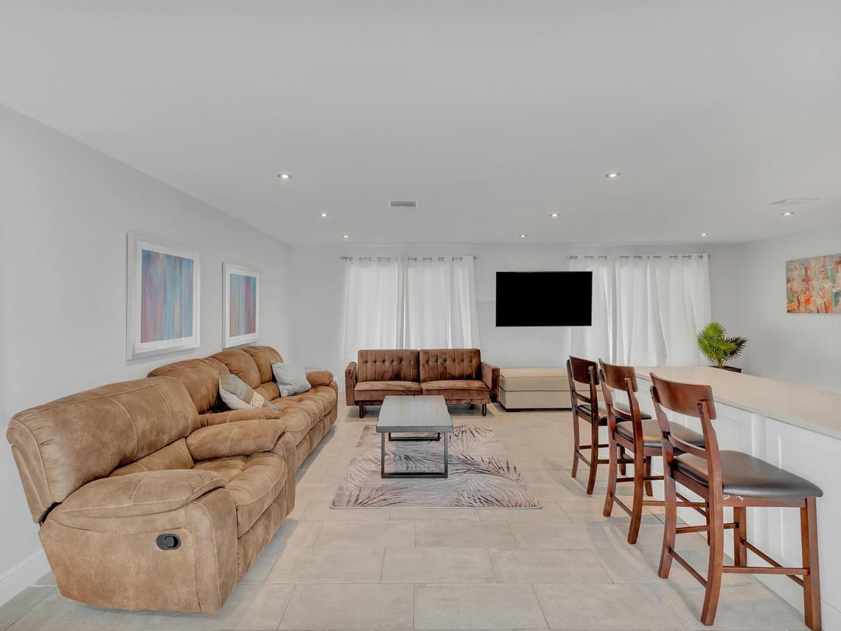הוליווד Supervilla - 3Br/2Ba - Pool - Walk To Beach מראה חיצוני תמונה